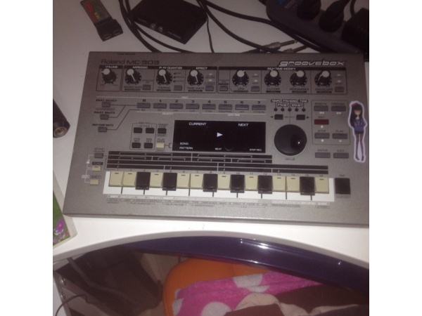 roland mc 303